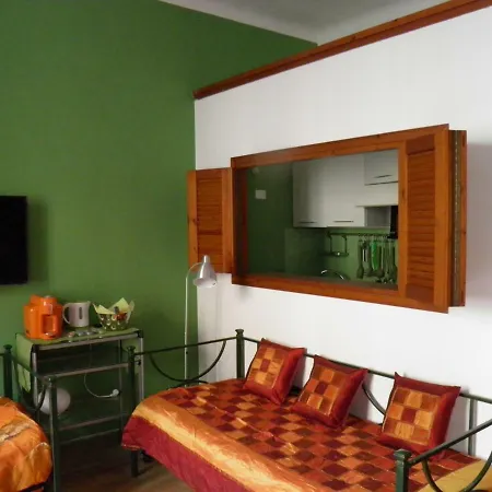 Apartment Greg's